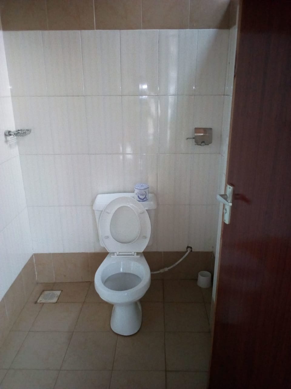 Standard Room | Bathroom | Shower, rainfall showerhead, free toiletries, slippers