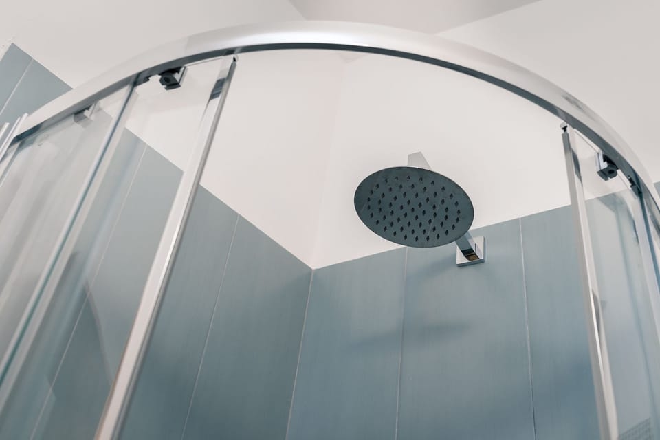 Opuntia Double Room with Extra Bed | Bathroom shower