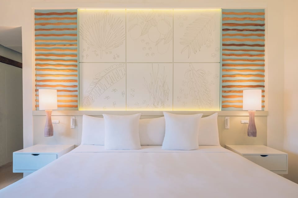 Junior Suite, Terrace | Premium bedding, free minibar, in-room safe, desk