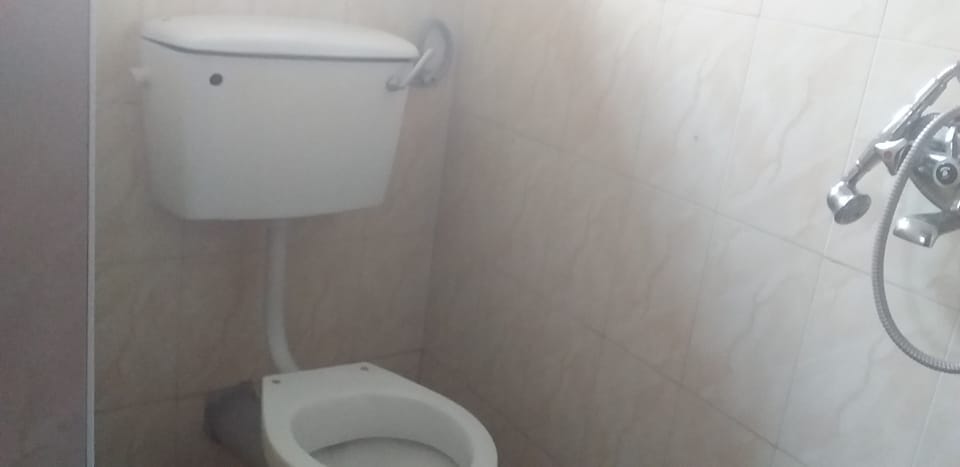 Shower, free toiletries, towels, soap