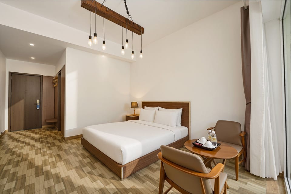 Soundproofing, WiFi (free), bed sheets