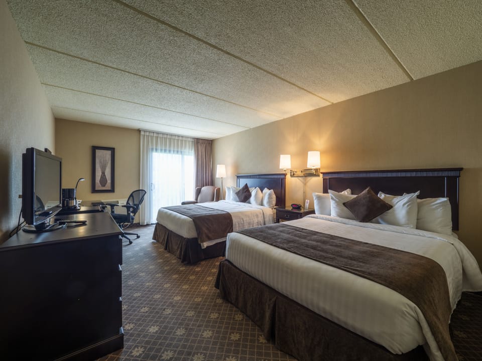 Comfort Room, 2 Queen Beds | Desk, blackout drapes, soundproofing, iron/ironing board
