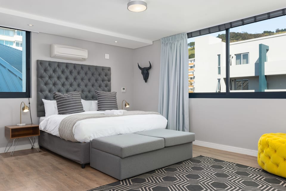 Warwick 401 - Adults Only Apartment in Cape Town