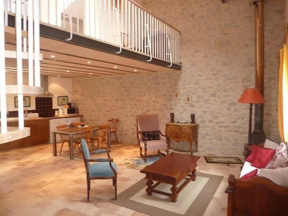 Family Cottage, 2 Bedrooms, Non Smoking, Garden View | Living area