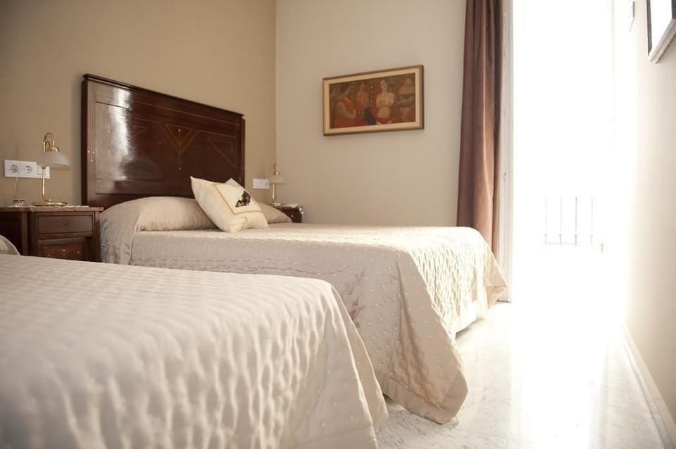 Apartment | Iron/ironing board, free cribs/infant beds, free WiFi, bed sheets