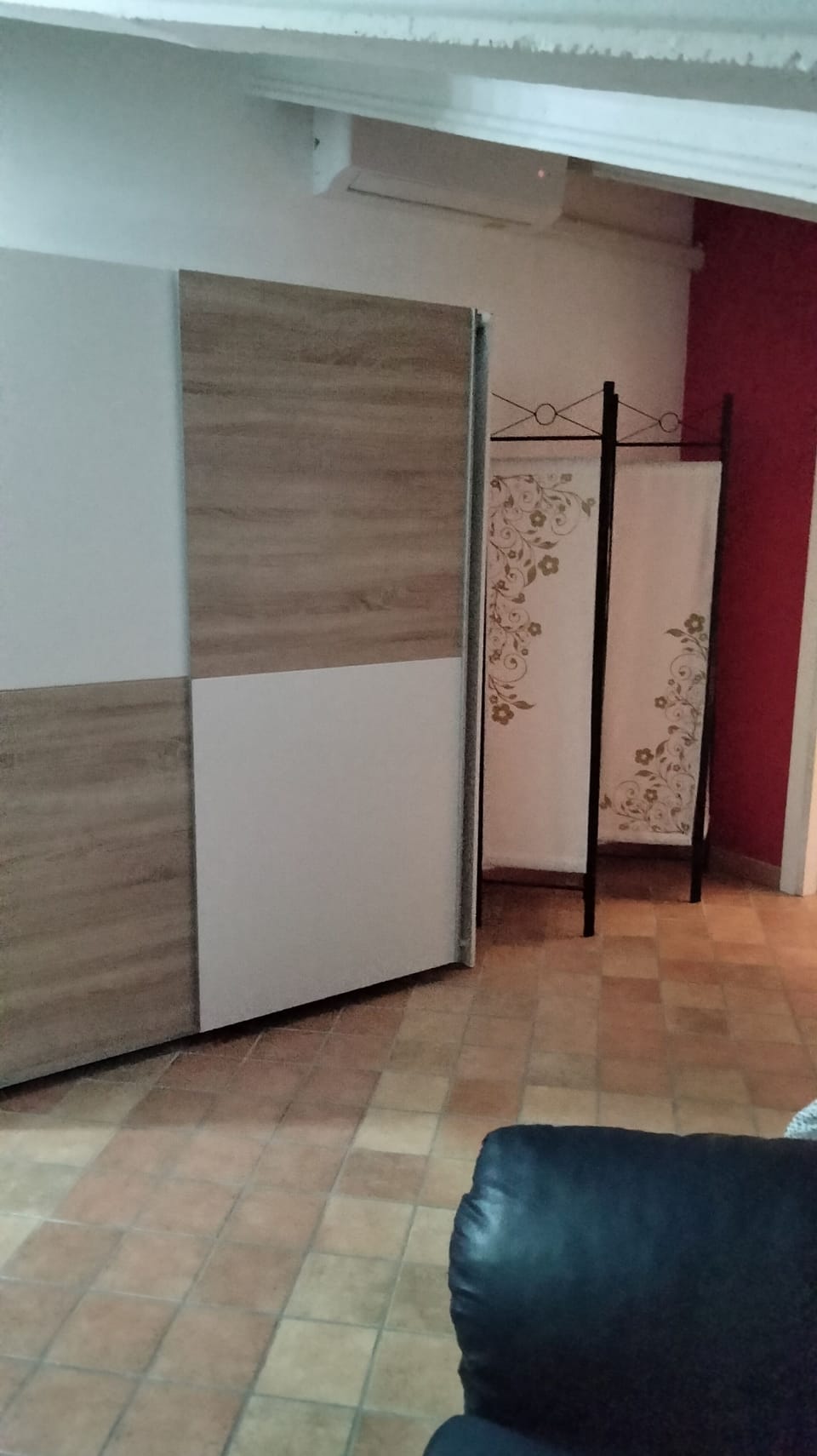 2 bedrooms, iron/ironing board, bed sheets