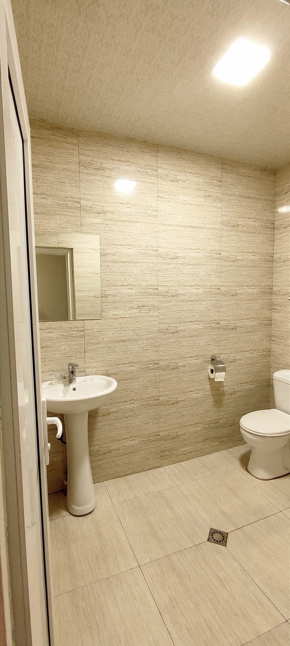 Comfort Double or Twin Room | Bathroom | Shower, slippers, towels, soap