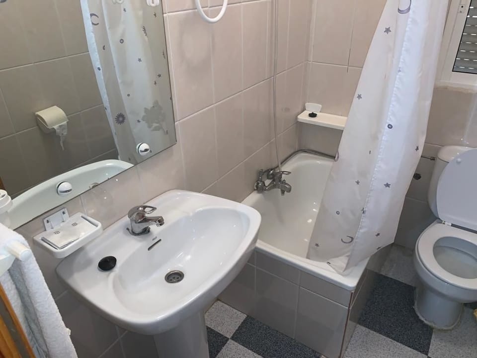 Hostel Restaurant Leyvamar Bed and Breakfast in Andalusia