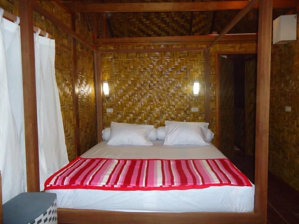 Cabin, 1 Bedroom, Beach View, Oceanfront | In-room safe, WiFi (free), bed sheets