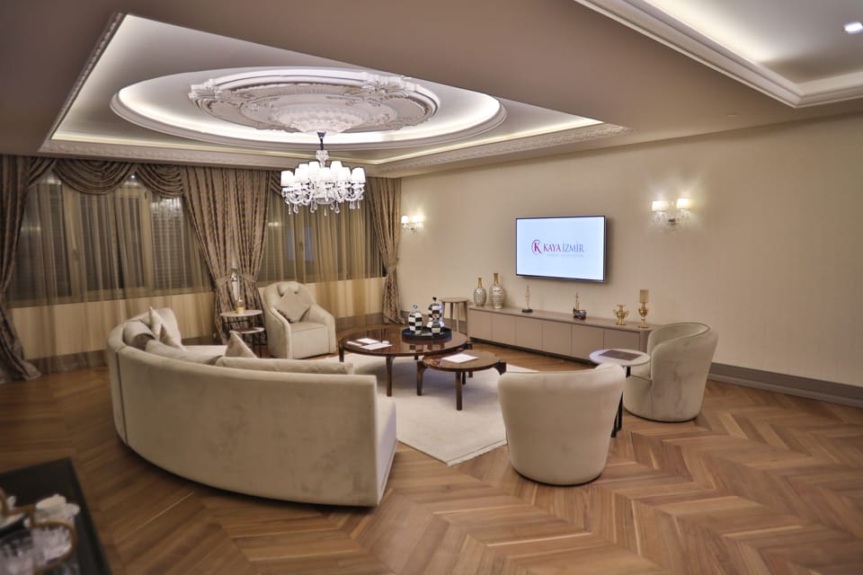 Royal Residence | Living area | 43-inch LCD TV with cable channels, TV, iPod dock