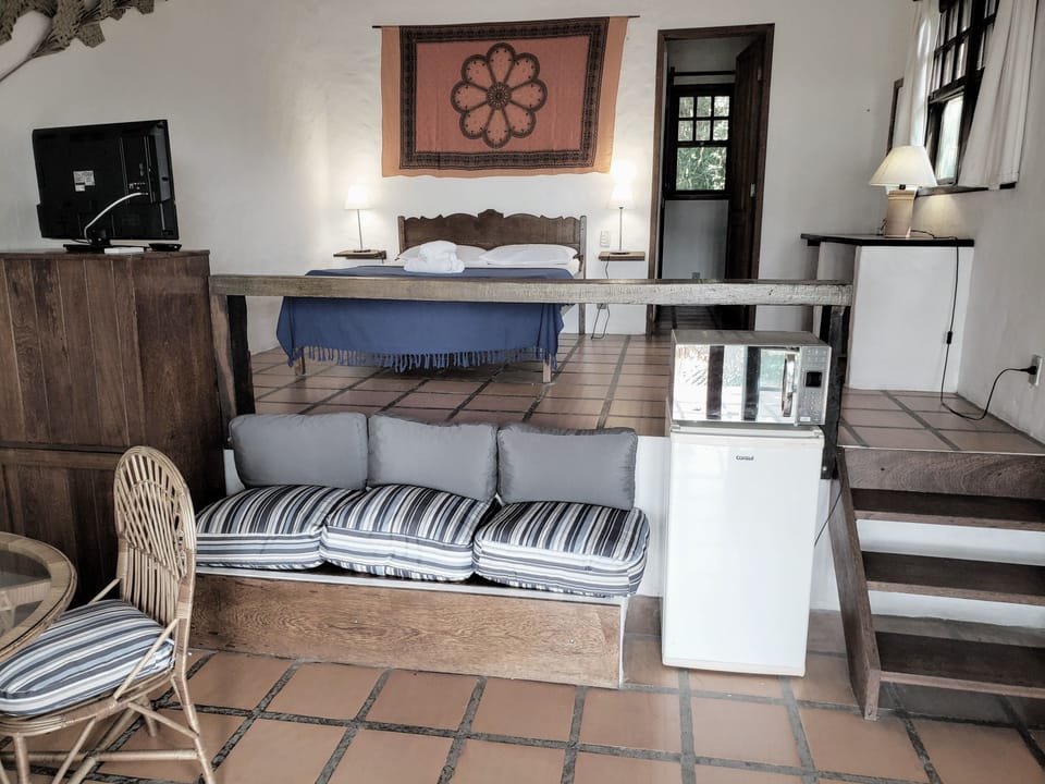 Panoramic Room | Living room | Flat-screen TV