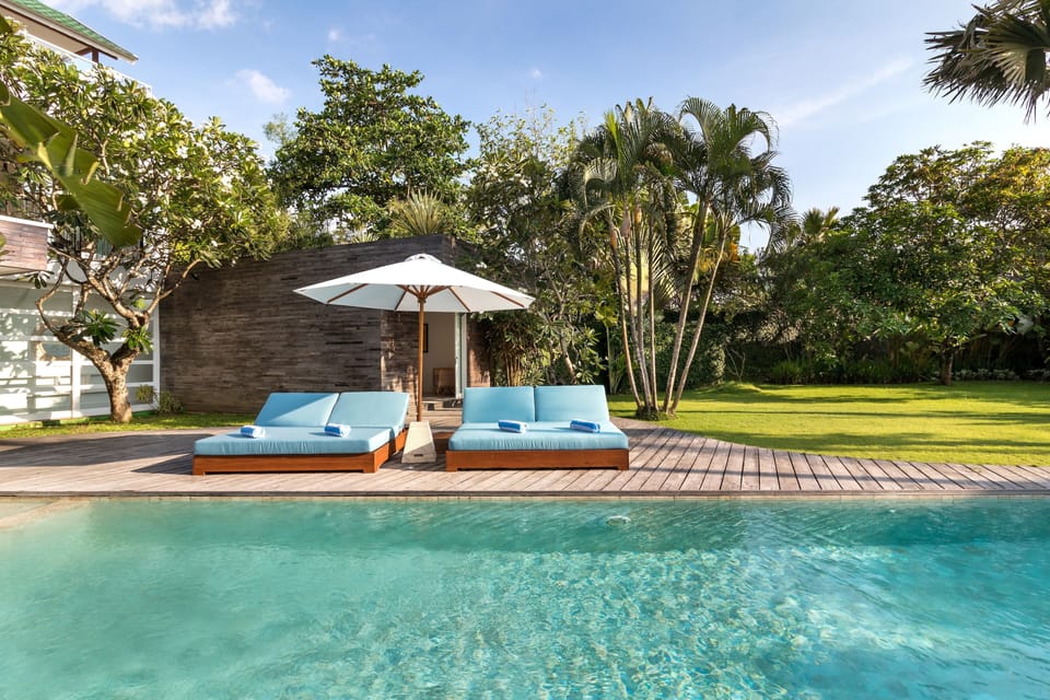 Indoor pool, outdoor pool, pool umbrellas, sun loungers