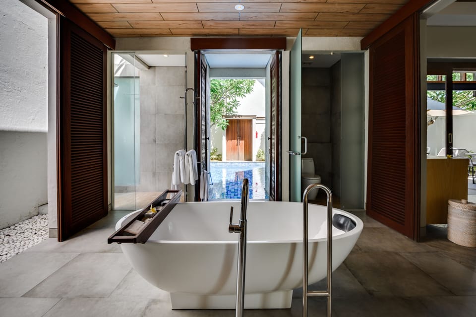 Deluxe Villa with Private Pool | Bathroom | Separate tub and shower, deep soaking tub, free toiletries, hair dryer