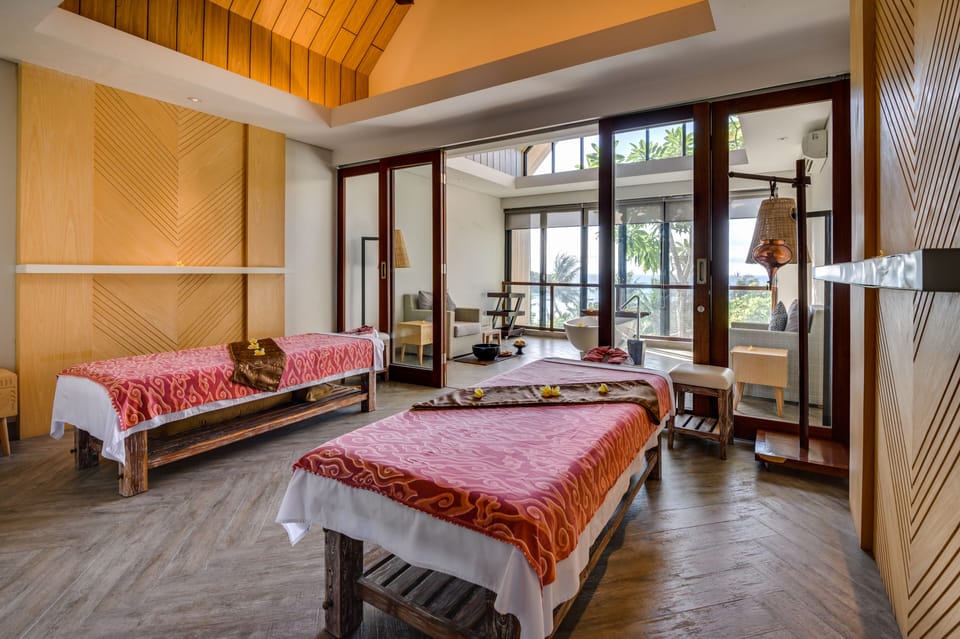 Couples treatment rooms, body treatments, body scrubs, massages