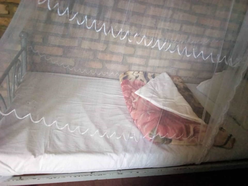 Family Cottage | Individually decorated, individually furnished, free WiFi, bed sheets