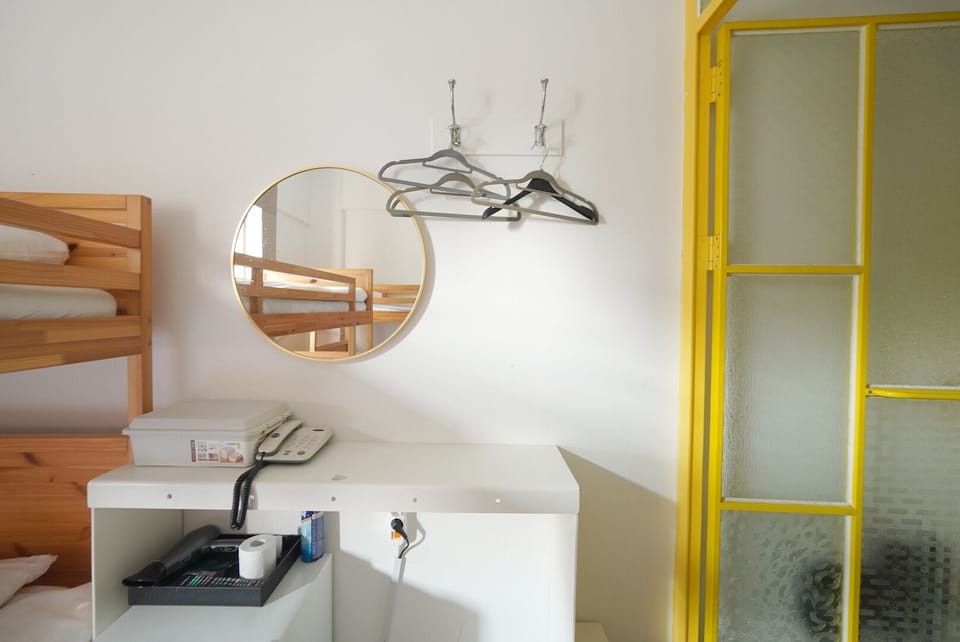 City Quadruple Room | Individually decorated, individually furnished, desk, laptop workspace