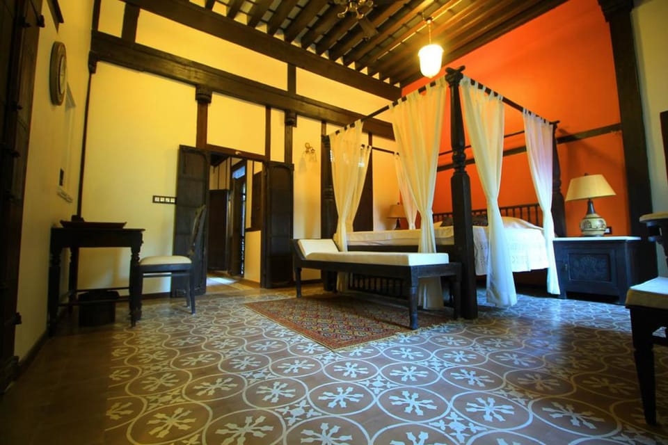 King Heritage Room- Gauri | Egyptian cotton sheets, premium bedding, in-room safe