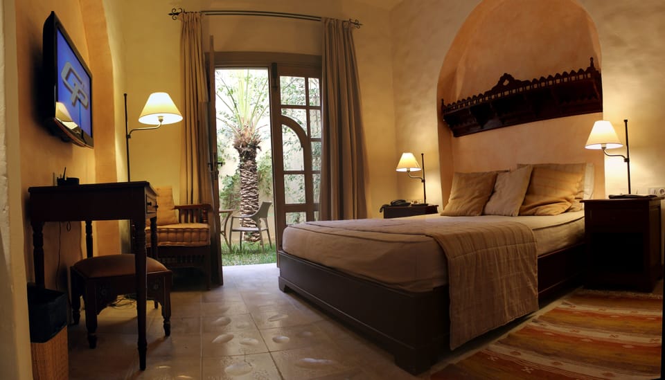Deluxe Double Room | In-room safe, individually decorated, individually furnished, desk