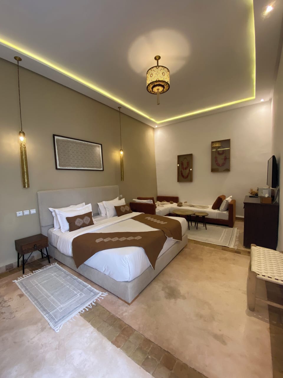 Deluxe Suite | Premium bedding, in-room safe, soundproofing, free WiFi