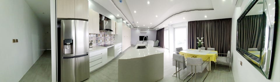 City Penthouse | In-room dining