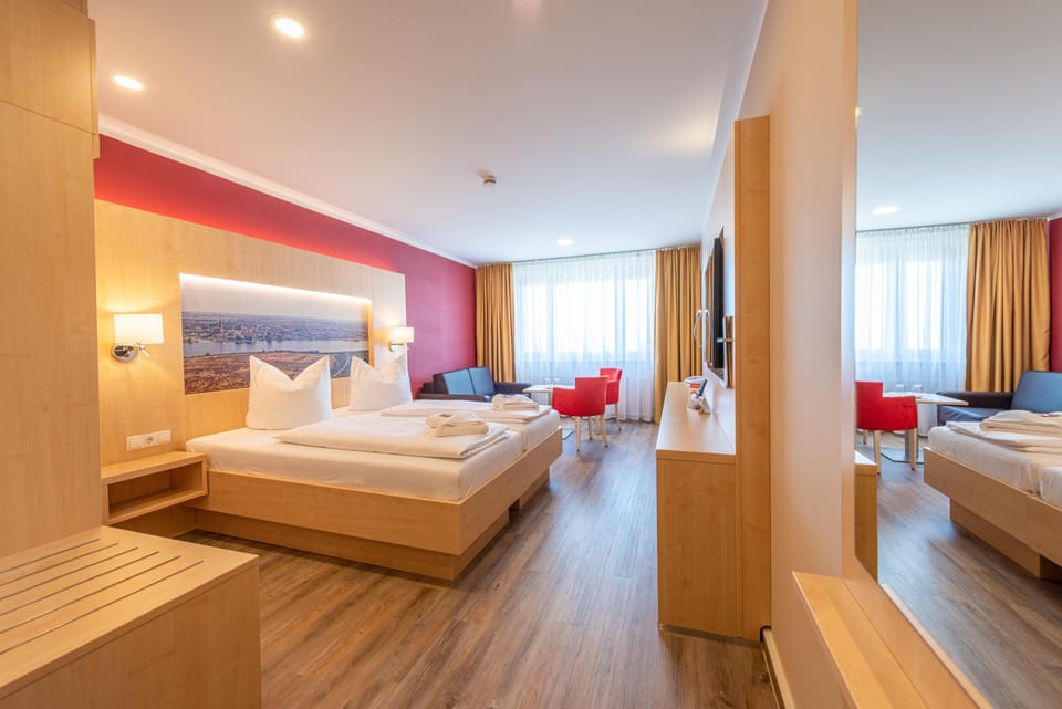 Superior Double Room, Non Smoking | Hypo-allergenic bedding, in-room safe, desk, laptop workspace