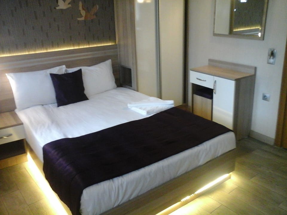 Double or Twin Room | Premium bedding, desk, free WiFi