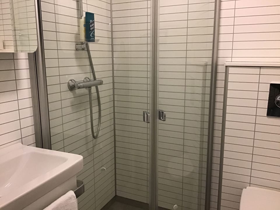 Double Room | Desk, soundproofing, iron/ironing board (on request), WiFi (free)