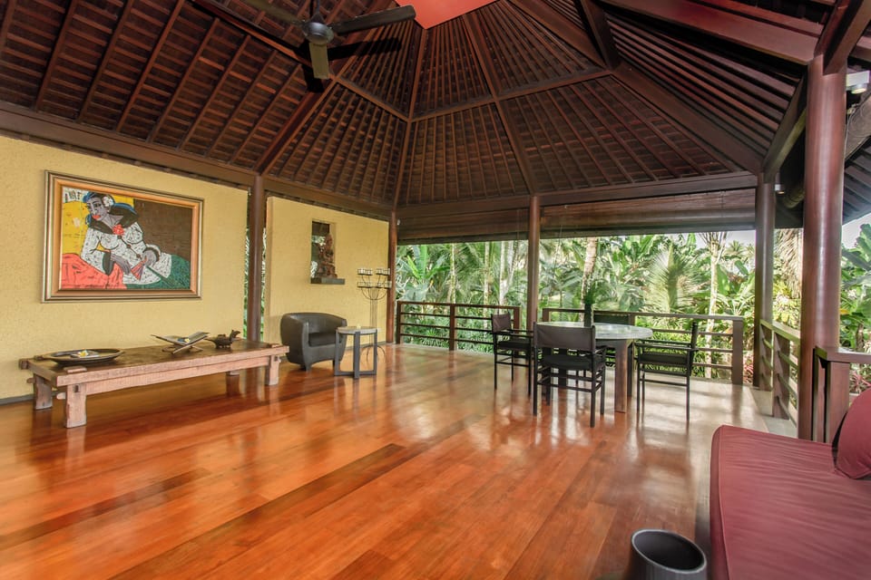 Two-Bedroom Villa | Living area