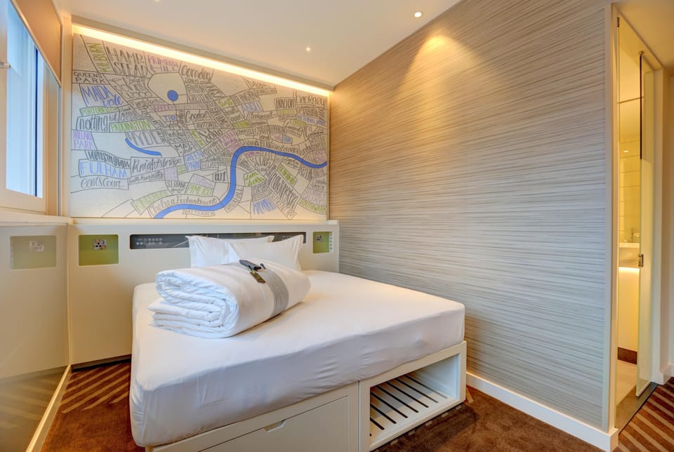 Superior Double Room | Bed sheets