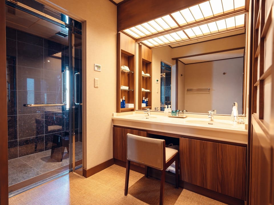 [Gagyutei] Suite with Open-Air Bath, Non Smoking | In-room safe, desk, free WiFi, bed sheets