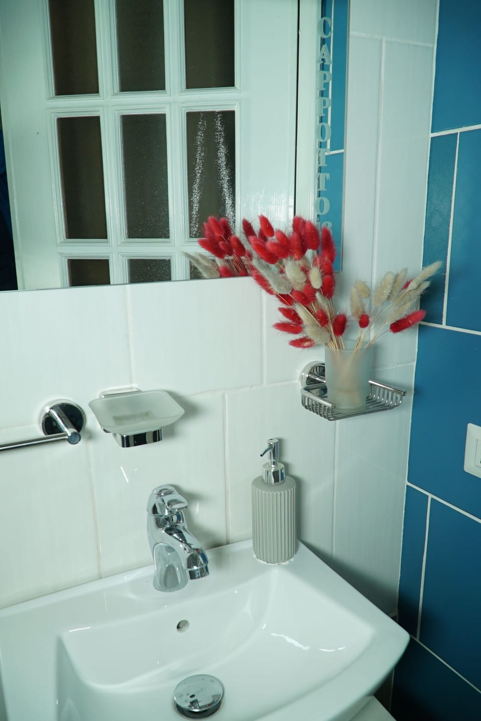 Family Room | Bathroom | Free toiletries, hair dryer, bidet, towels
