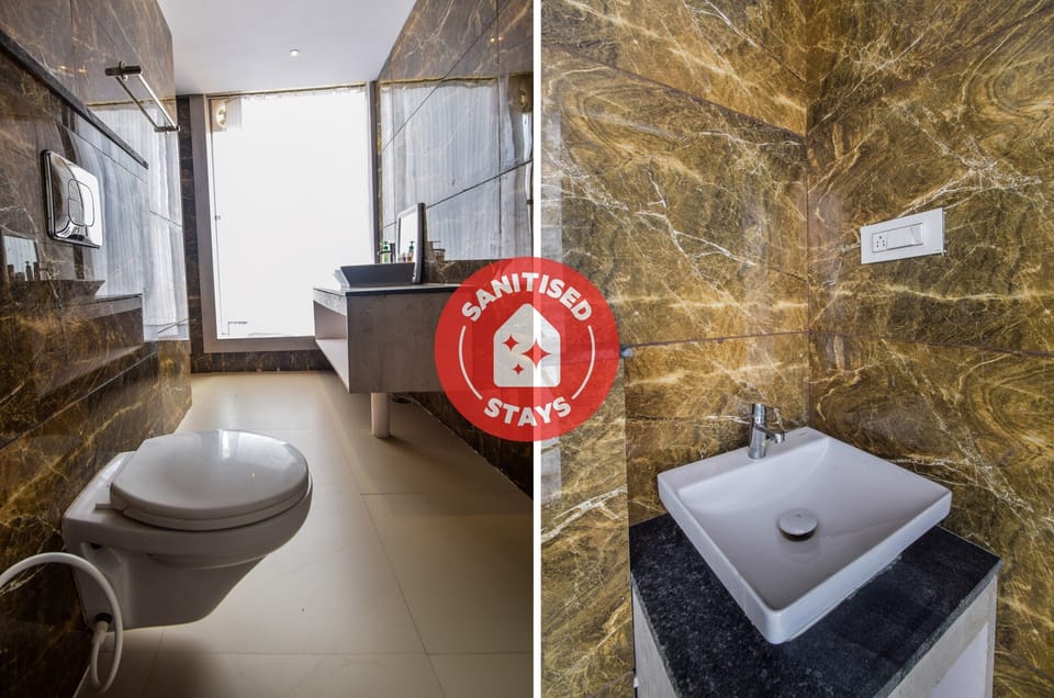 Shower, free toiletries, towels