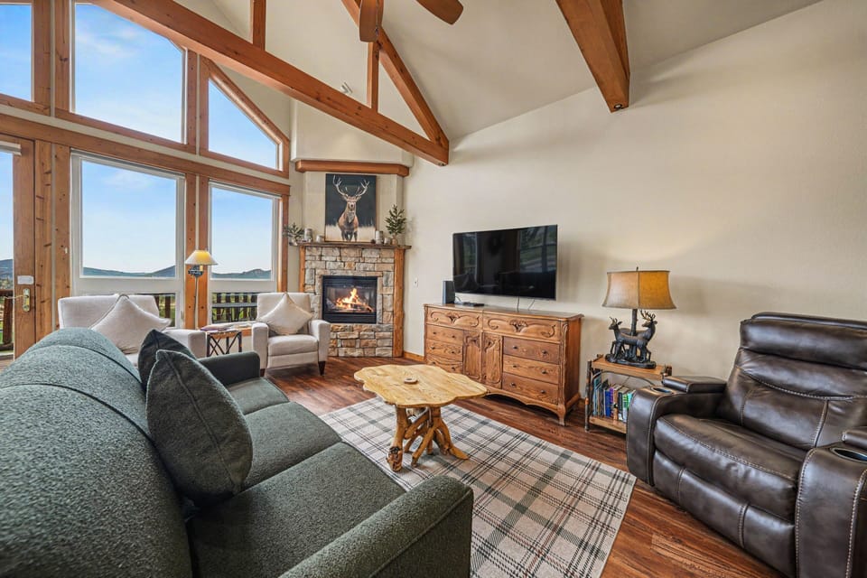 Condo, 2 Bedrooms | Living area | TV