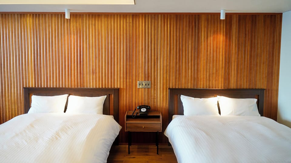 Deluxe Twin Room | In-room safe, laptop workspace, free WiFi