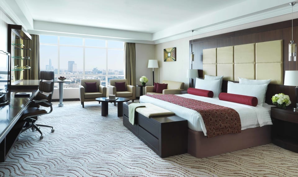 Suite - Double Bed | Premium bedding, in-room safe, desk, blackout drapes