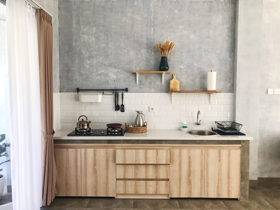 Stovetop, rice cooker, cookware/dishes/utensils