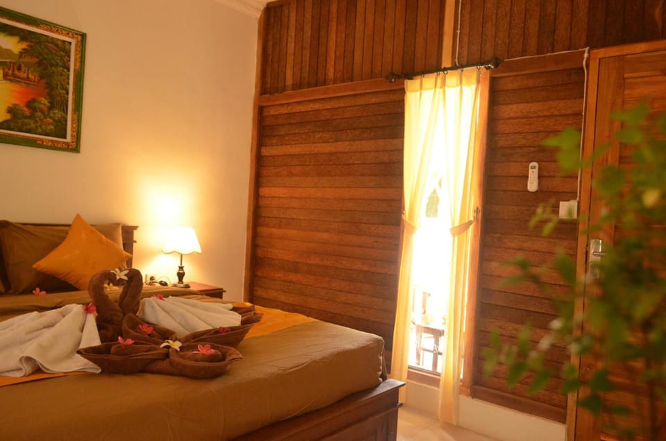 Room with Warm Water, TV and AC | Frette Italian sheets, premium bedding, pillowtop beds, desk