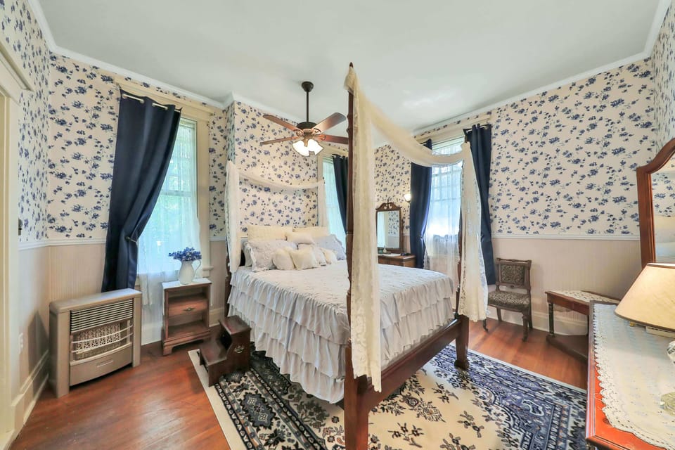 The Bluebonnet Room | Egyptian cotton sheets, premium bedding, pillowtop beds