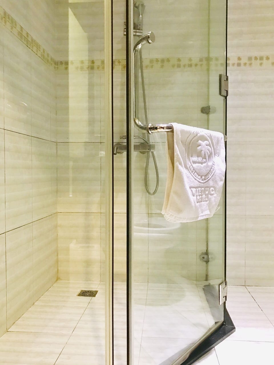 Free toiletries, hair dryer, slippers, bidet