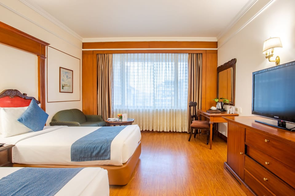 Egyptian cotton sheets, premium bedding, minibar, in-room safe