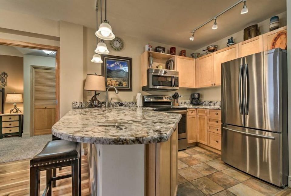 Condo (200 River Run Condos Platinum) | Exterior