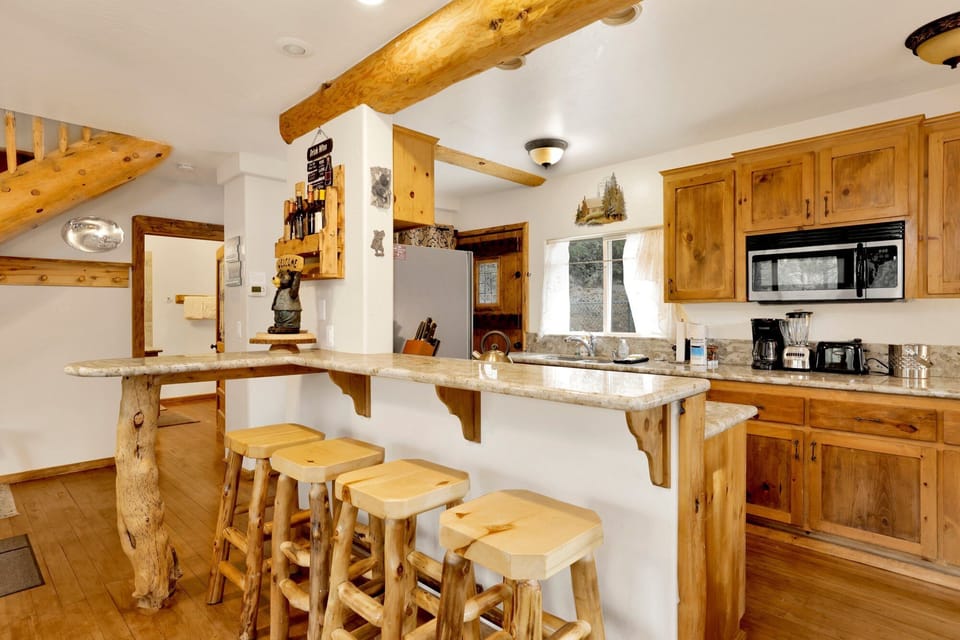 House, Multiple Beds, Hot Tub, Mountain View (1494) | Private kitchen | Coffee/tea maker