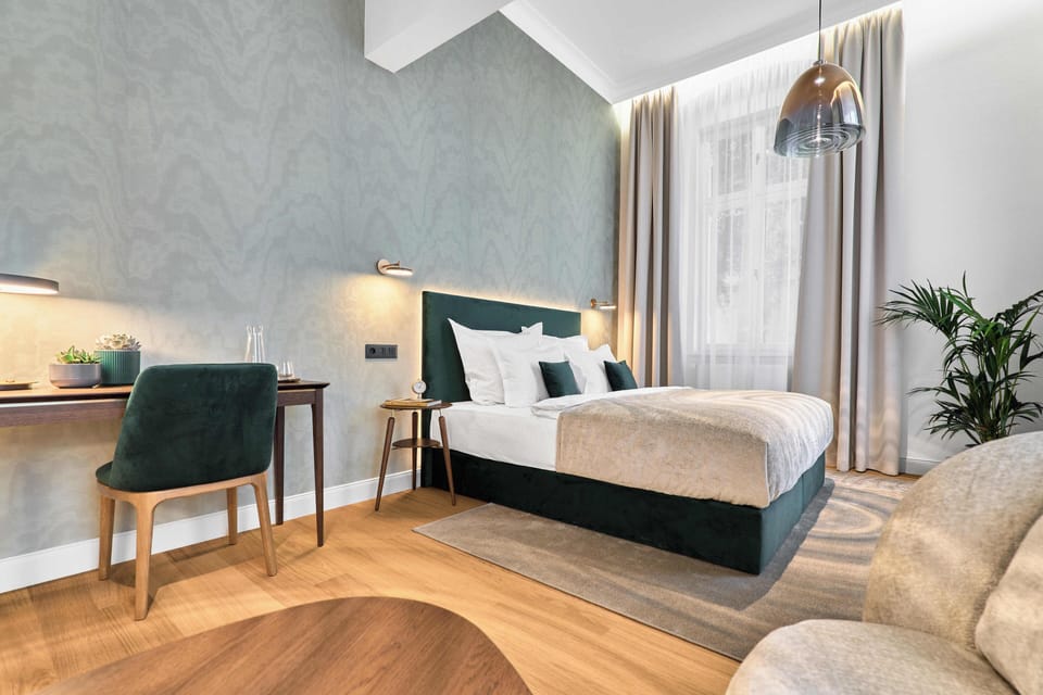 Deluxe Double Room | Premium bedding, Select Comfort beds, in-room safe
