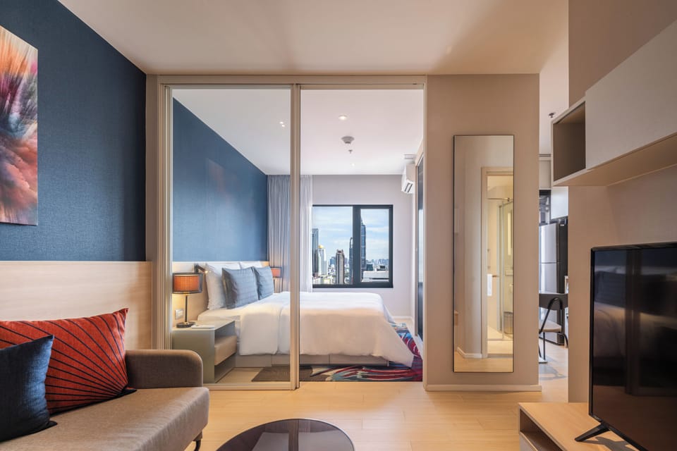 Suite, 1 King Bed (Sky) | Premium bedding, down comforters, in-room safe, desk