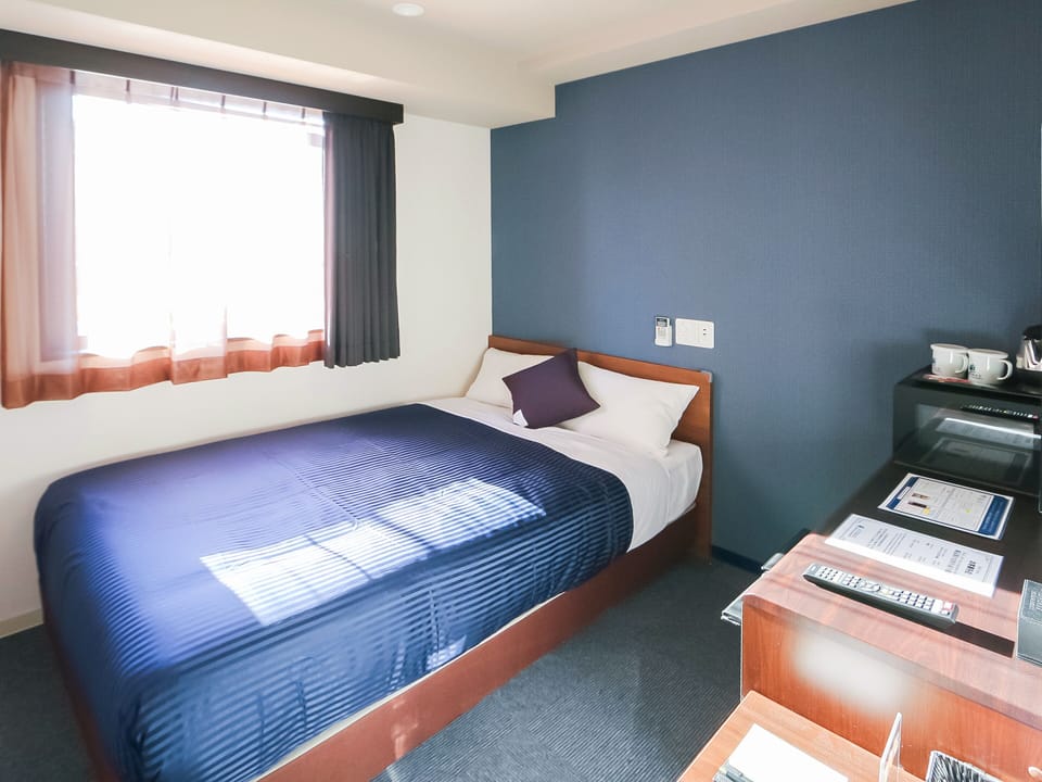Individually decorated, desk, iron/ironing board, free WiFi