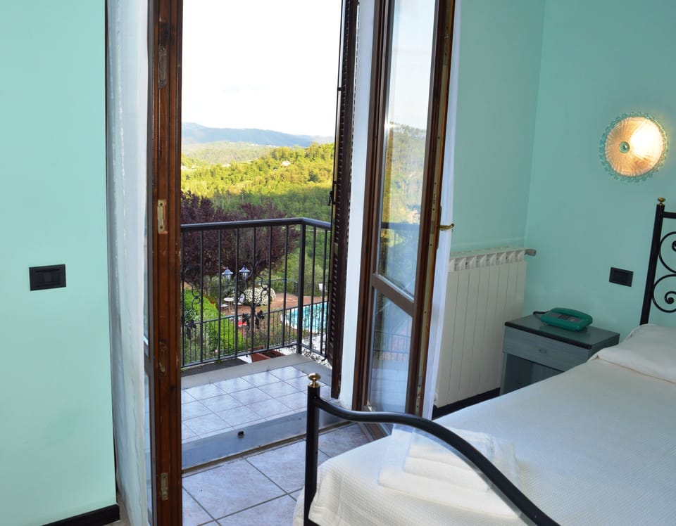 Superior Room | In-room safe, desk, free WiFi