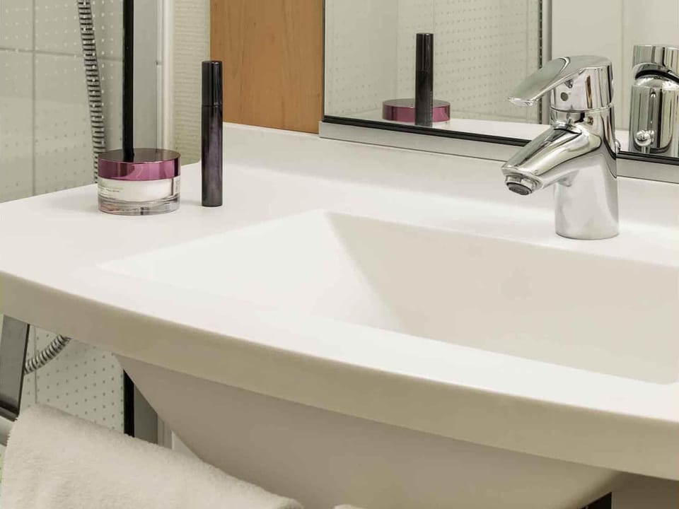 In-room safe, desk, iron/ironing board, free WiFi