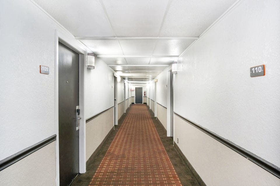 Travelodge by Wyndham Dodge City KS Motel in Dodge City