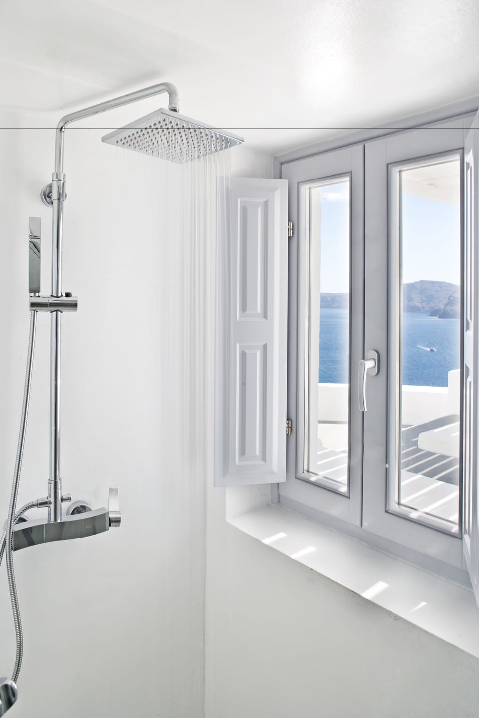 Suite, Private Pool (Master) | Bathroom | Shower, jetted tub, free toiletries, hair dryer