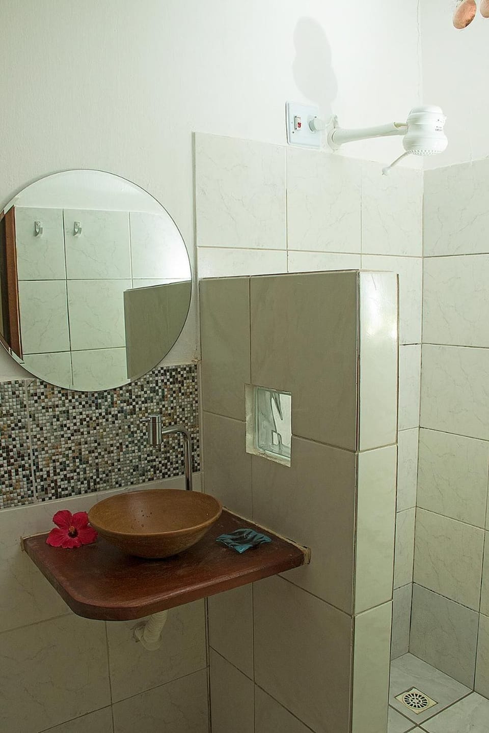 Shower, towels